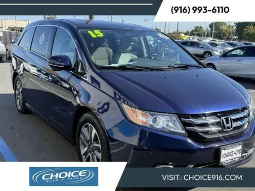 2015 Honda Odyssey Touring FWD photo