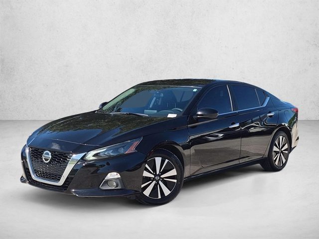 2022 Nissan Altima 2.5 SV FWD photo