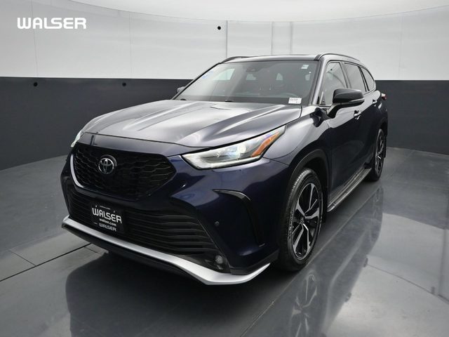 2022 Toyota Highlander XSE AWD photo