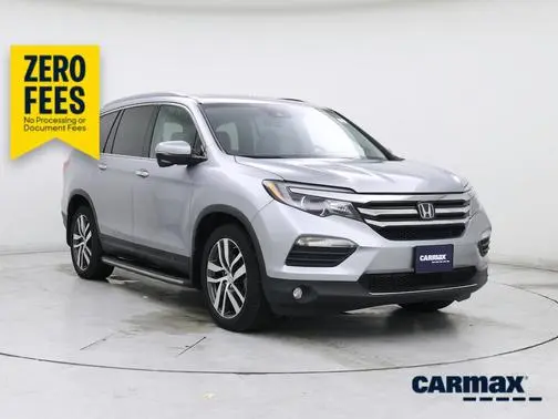 2016 Honda Pilot Touring AWD photo
