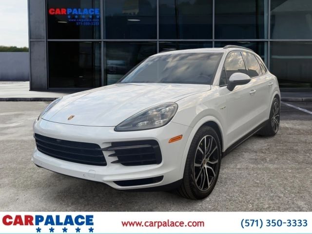 2022 Porsche Cayenne E-Hybrid AWD photo