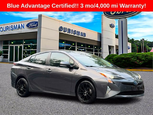 2016 Toyota Prius Four Touring FWD photo