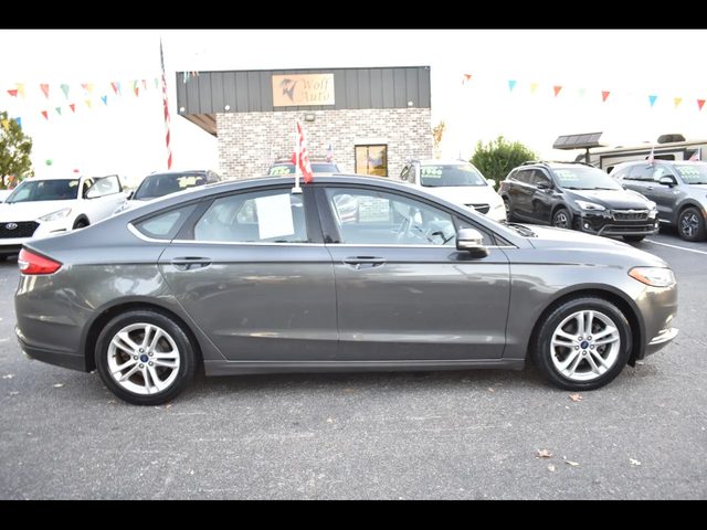 2018 Ford Fusion SE FWD photo