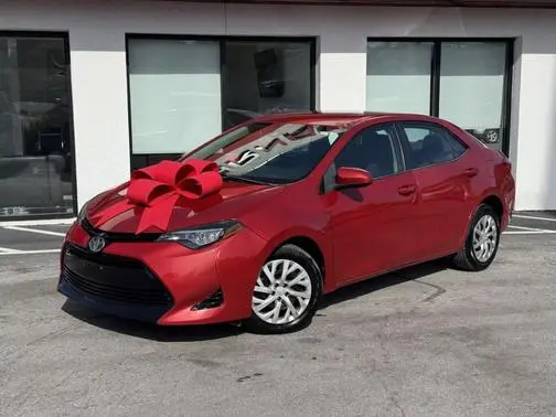 2018 Toyota Corolla LE FWD photo