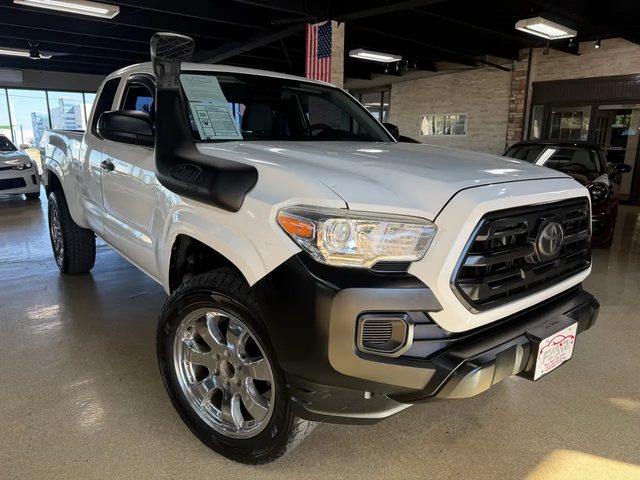 2018 Toyota Tacoma SR5 RWD photo