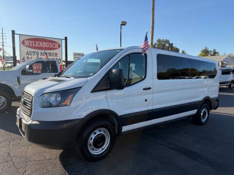 2018 Ford Transit Passenger Wagon XLT RWD photo