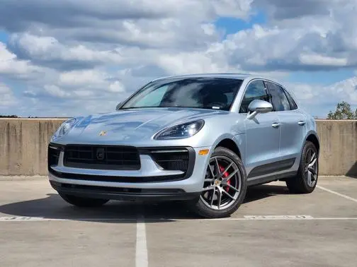 2023 Porsche Macan S AWD photo