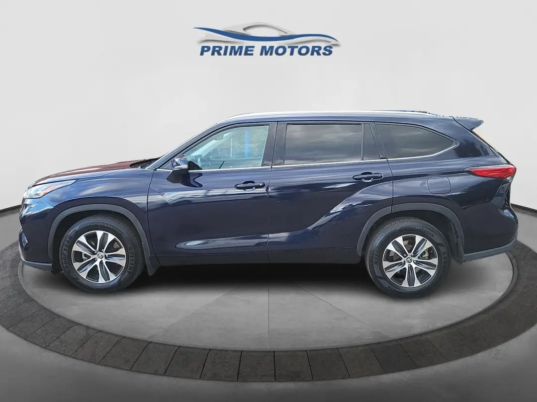 2020 Toyota Highlander XLE AWD photo