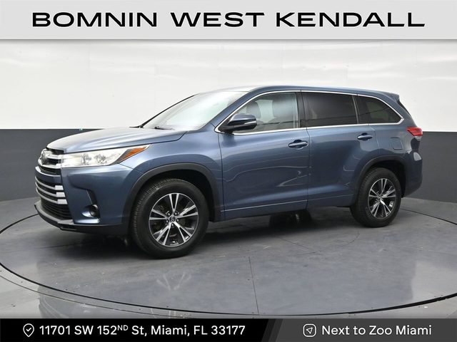 2018 Toyota Highlander LE FWD photo