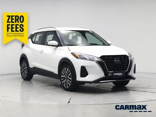 2022 Nissan Kicks SV FWD photo