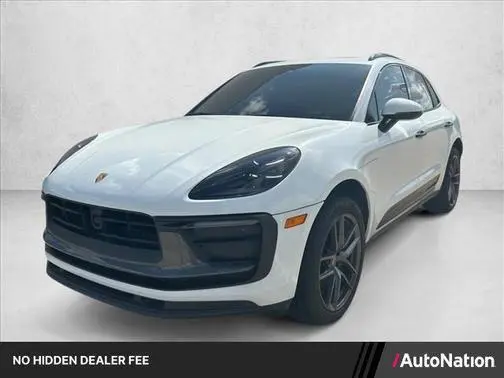 2023 Porsche Macan T AWD photo