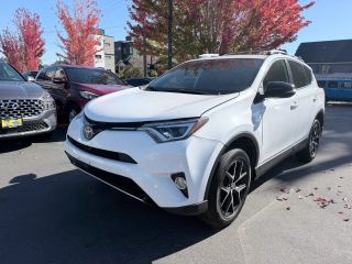 2017 Toyota RAV4 SE FWD photo
