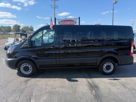 2018 Ford Transit Passenger Wagon XL RWD photo