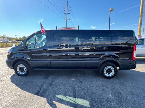 2018 Ford Transit Passenger Wagon XL RWD photo