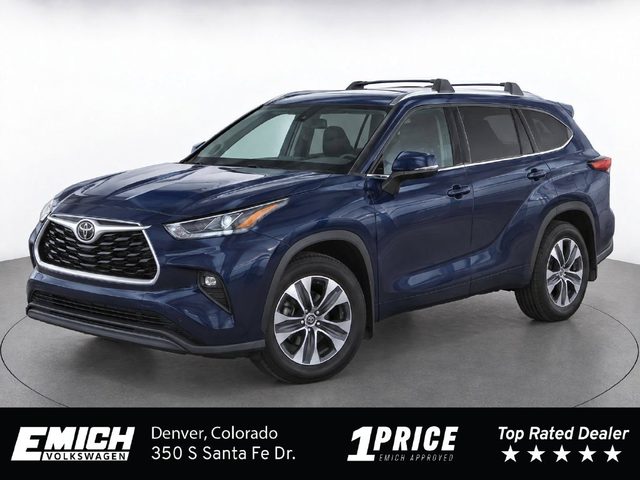2022 Toyota Highlander XLE AWD photo