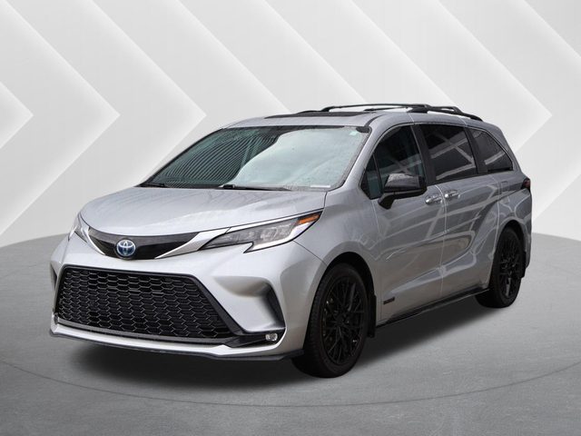 2021 Toyota Sienna XSE FWD photo