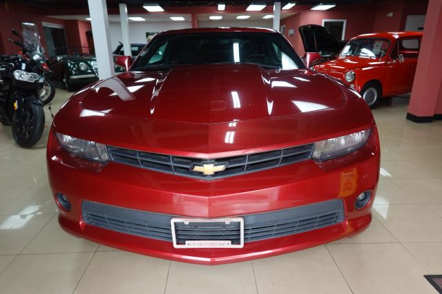 2015 Chevrolet Camaro LT RWD photo
