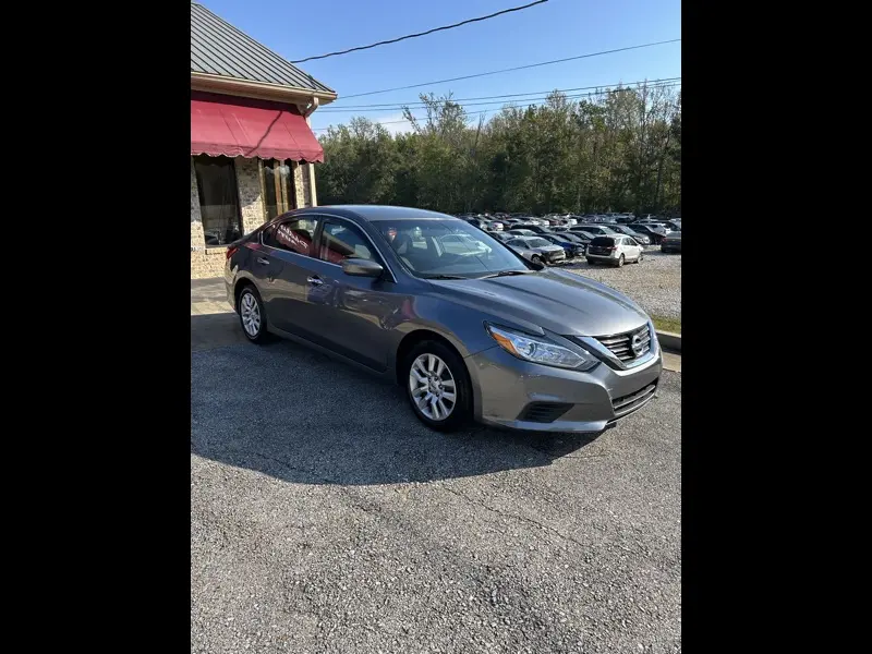 2017 Nissan Altima 2.5 S FWD photo