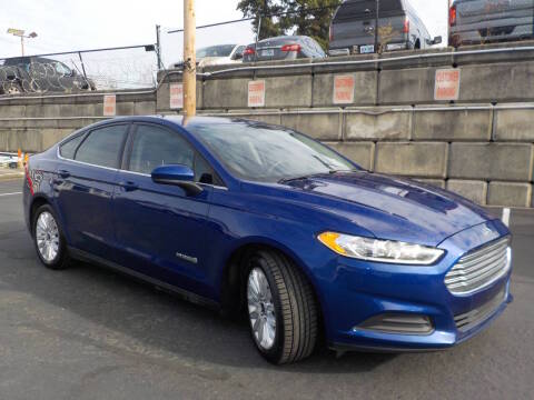 2016 Ford Fusion S Hybrid FWD photo