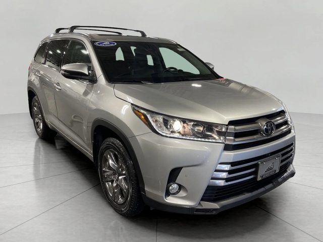 2017 Toyota Highlander Limited Platinum AWD photo