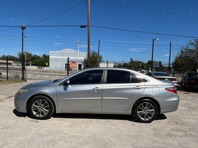 2015 Toyota Camry SE FWD photo