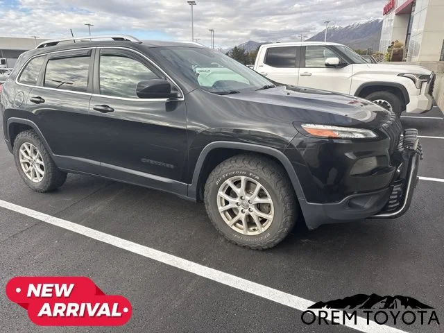 2016 Jeep Cherokee Latitude 4WD photo