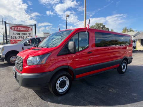 2018 Ford Transit Passenger Wagon XLT RWD photo