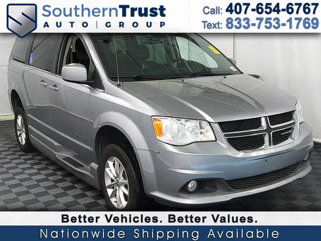 2018 Dodge Grand Caravan SXT FWD photo