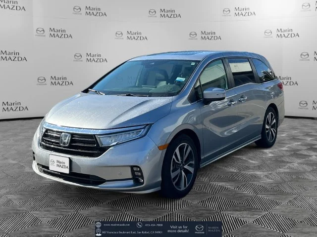 2023 Honda Odyssey Touring FWD photo