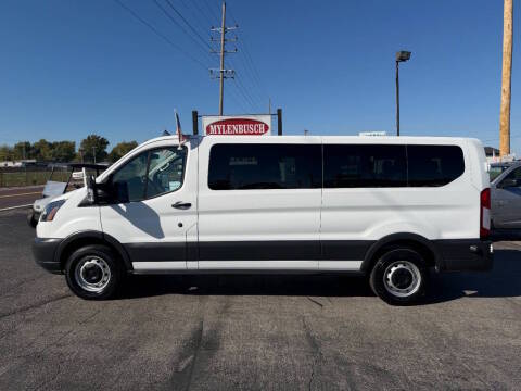 2018 Ford Transit Passenger Wagon XL RWD photo