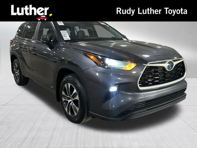 2023 Toyota Highlander Hybrid XLE AWD photo