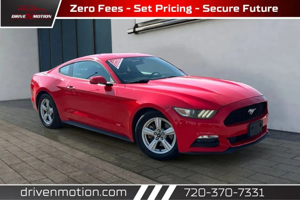 2015 Ford Mustang V6 RWD photo