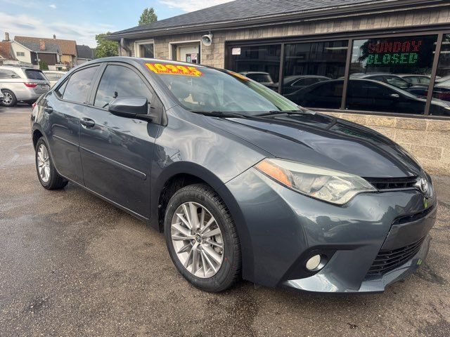 2015 Toyota Corolla LE Plus FWD photo