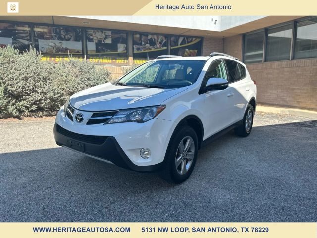 2015 Toyota RAV4 XLE FWD photo