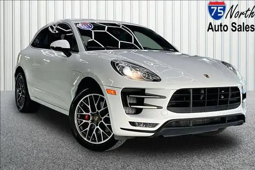 2015 Porsche Macan Turbo AWD photo