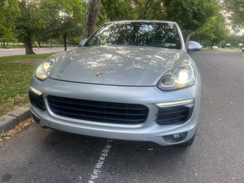 2016 Porsche Cayenne AWD photo