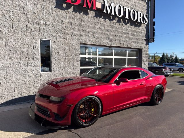 2015 Chevrolet Camaro SS RWD photo