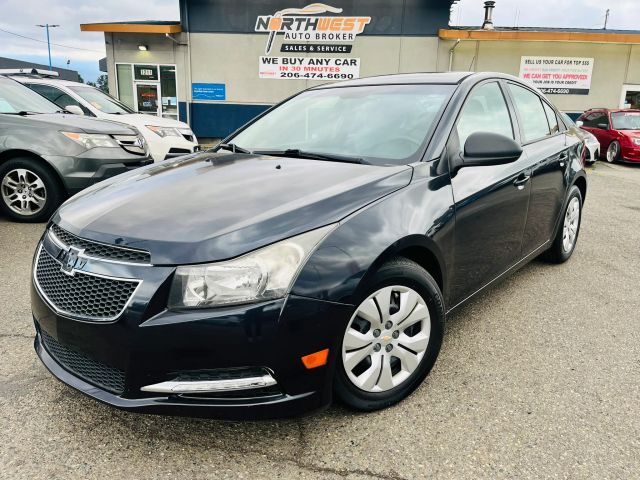 2015 Chevrolet Cruze LS FWD photo