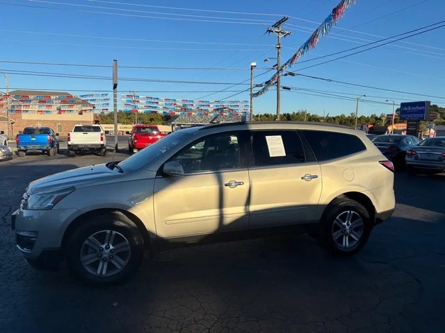 2015 Chevrolet Traverse LT FWD photo