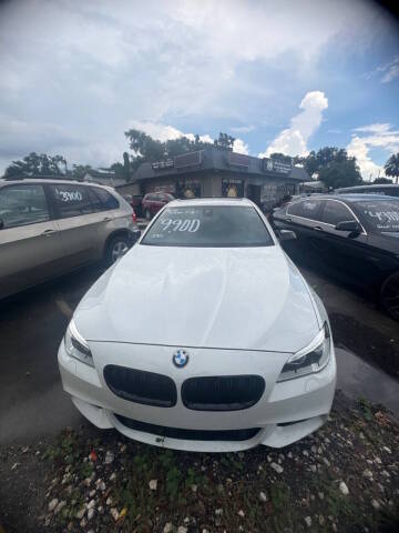 2015 BMW 5 Series 550i RWD photo
