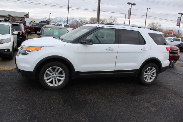 2015 Ford Explorer XLT 4WD photo