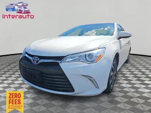 2015 Toyota Camry LE FWD photo