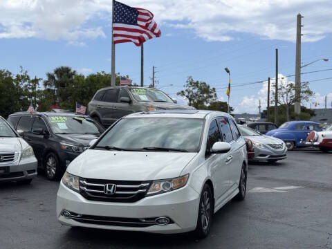 2015 Honda Odyssey Touring Elite FWD photo