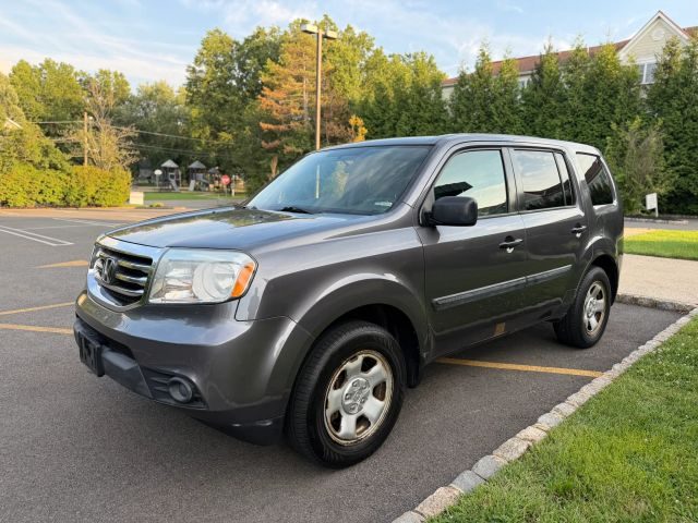 2015 Honda Pilot LX 4WD photo