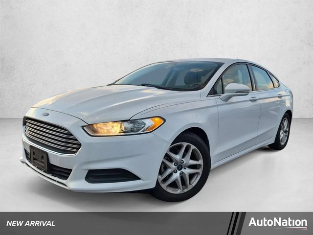 2016 Ford Fusion SE FWD photo