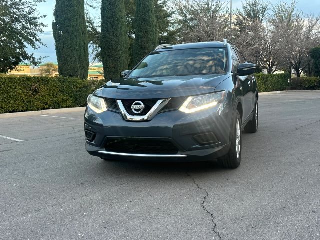 2015 Nissan Rogue SV FWD photo