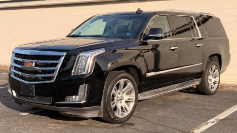 2015 Cadillac Escalade ESV Luxury RWD photo