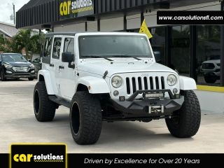 2015 Jeep Wrangler Unlimited Sahara 4WD photo