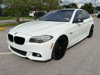 2015 BMW 5 Series 528i RWD photo