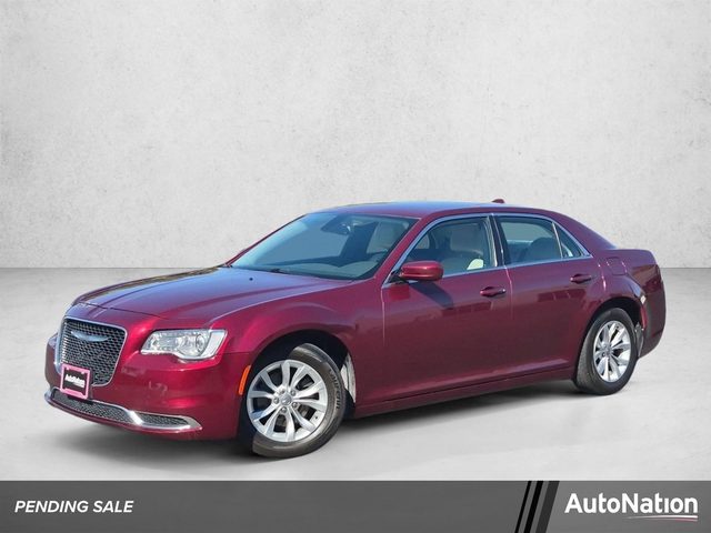 2015 Chrysler 300 Limited RWD photo